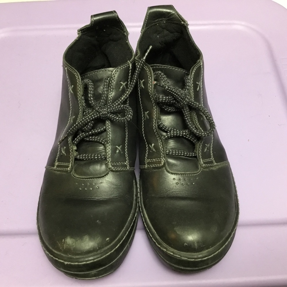 Black Leather Mens Shoes - Picture 2 of 8